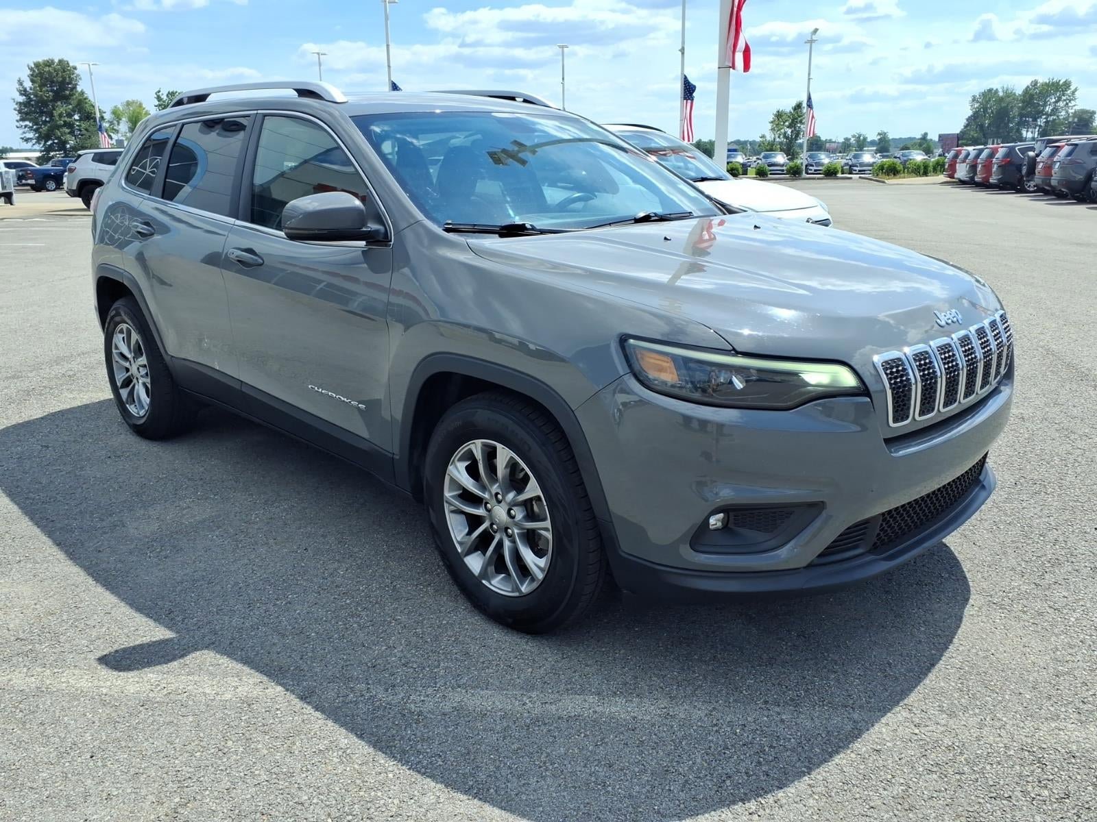 Used 2019 Jeep Cherokee Latitude Plus w/ Comfort/Convenience Group