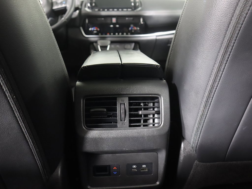 Used 2023 Nissan Rogue SL w/ SL Premium Package image 58