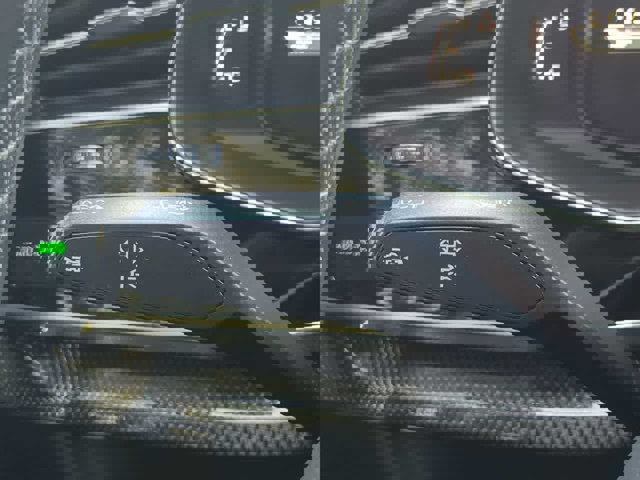 Used 2021 Audi SQ8 Prestige image 28