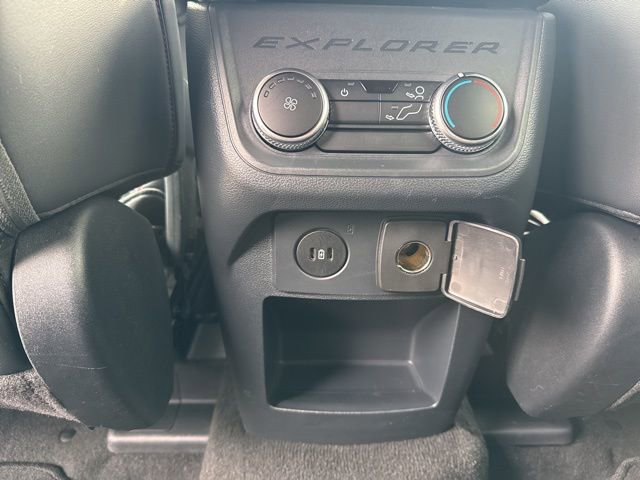 Used 2025 Ford Explorer ST-Line w/ ST-Line Street Pack image 38