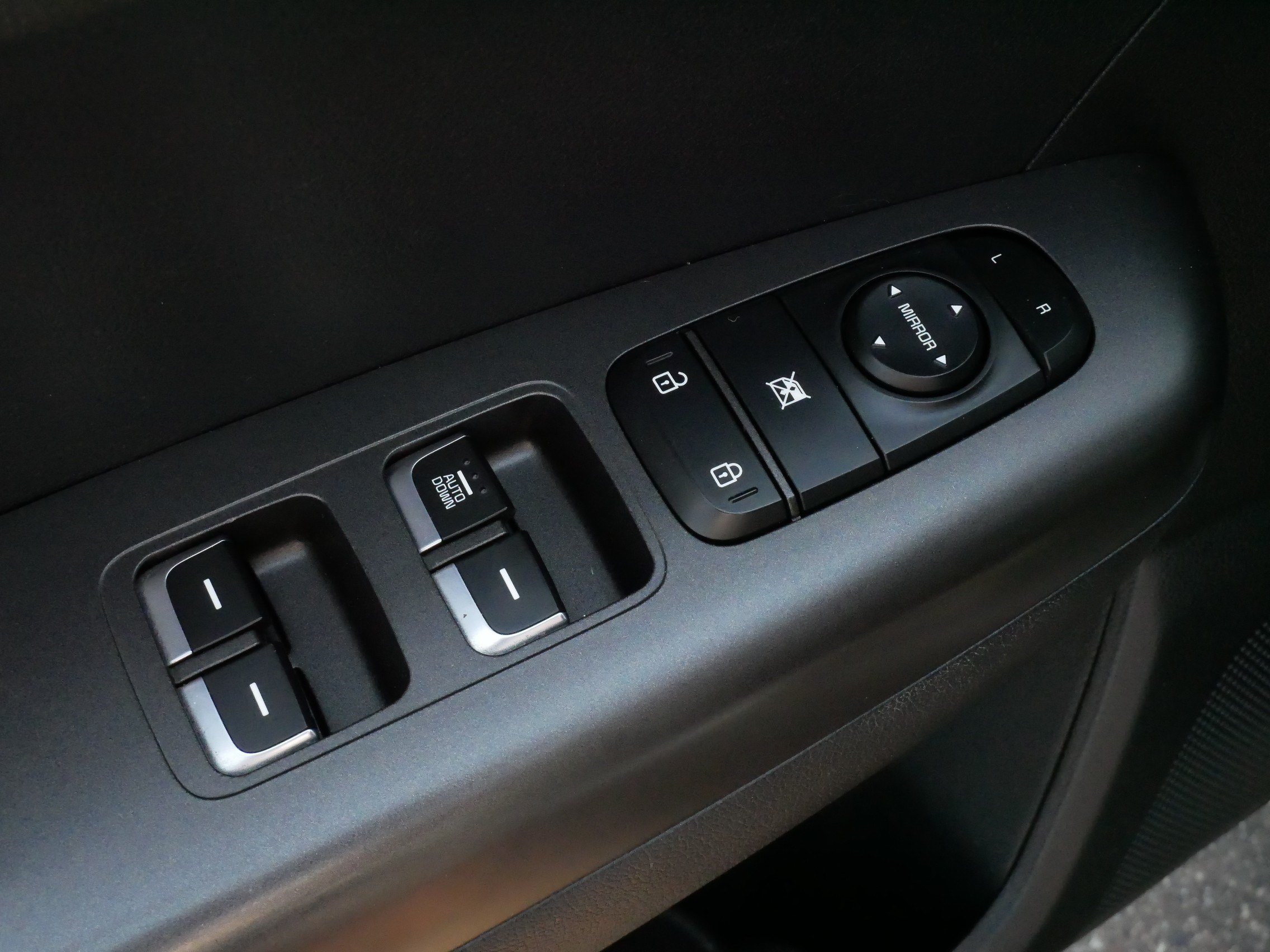 Used 2019 Kia Sportage LX AWD/4WD image 17
