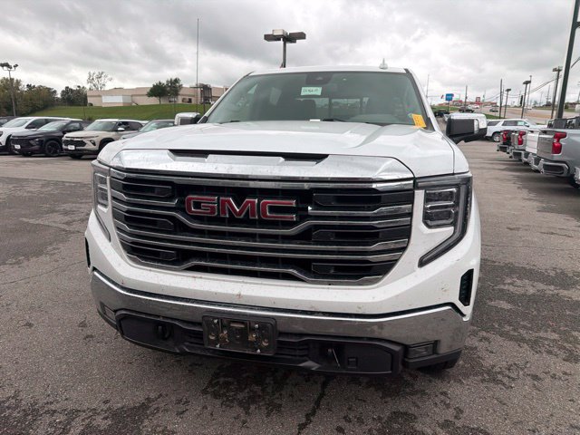 Used 2025 GMC Sierra 1500 SLT w/ SLT Premium Package AWD/4WD image 5