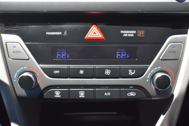 Used 2017 Hyundai Elantra Limited w/ Limited Ultimate Package 09 FWD image 31