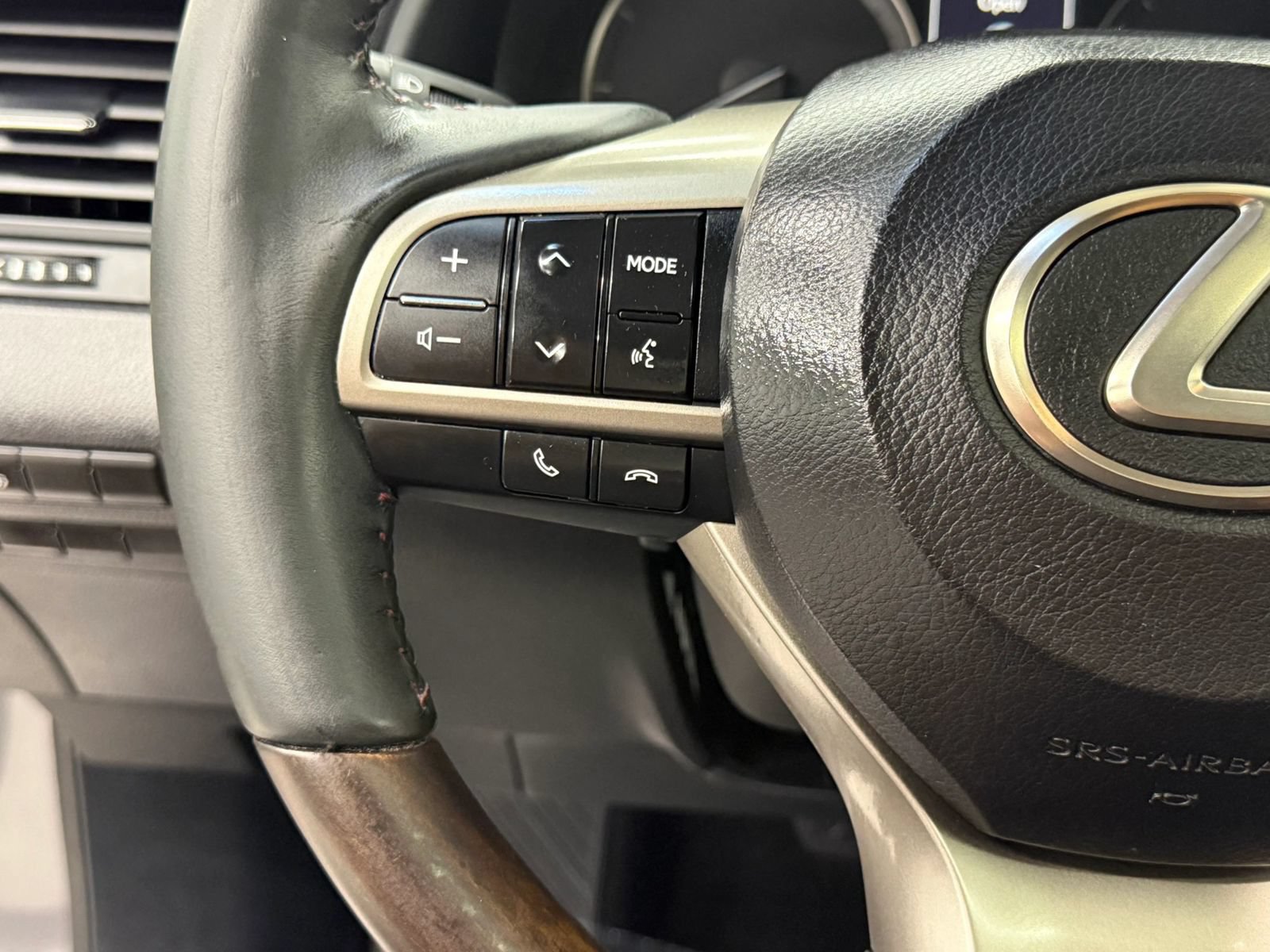 Used 2016 Lexus RX 350 FWD w/ Premium Package image 29