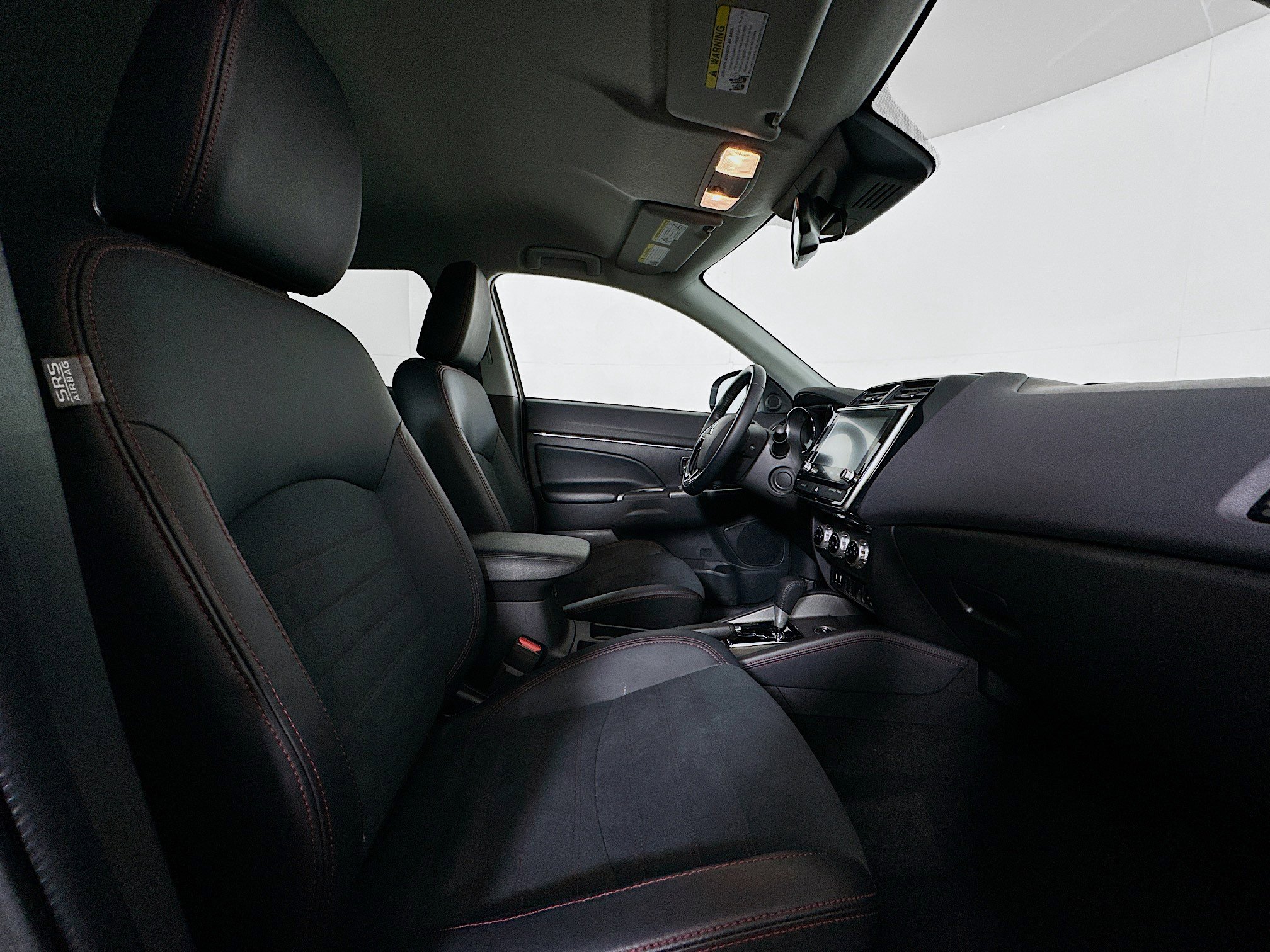 Used 2025 Mitsubishi Outlander Sport SE image 30