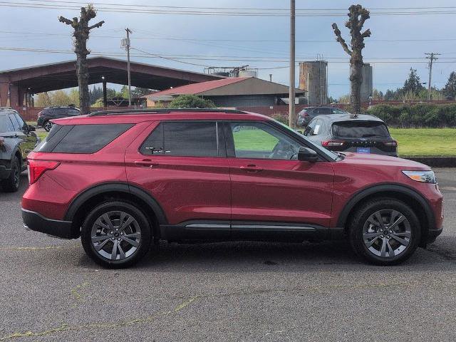 Certified 2024 Ford Explorer XLT w/ Equipment Group 202A AWD/4WD image 6