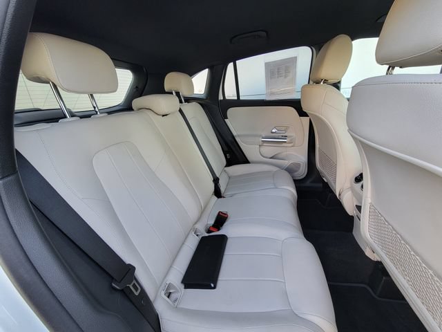 Used 2025 Mercedes-Benz GLA 250 4MATIC image 21