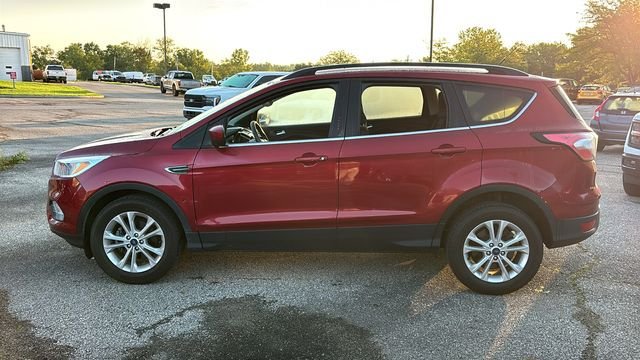 Used 2018 Ford Escape SE FWD image 4