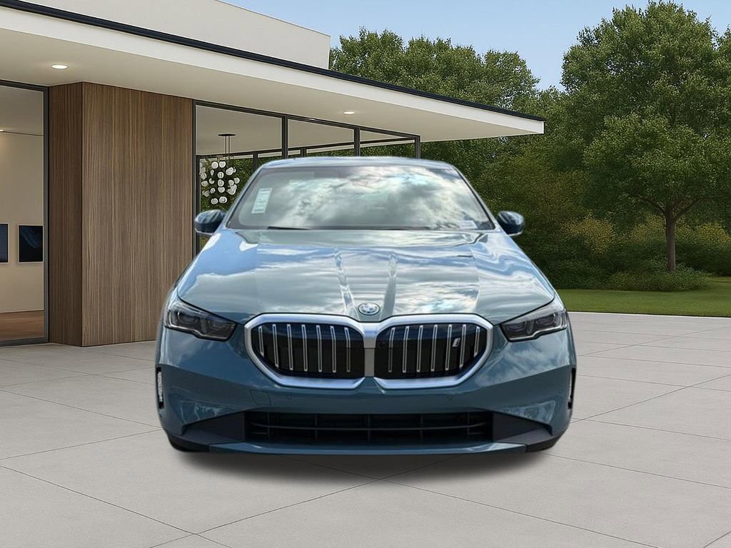 New 2026 BMW i5 eDrive40 w/ Premium Package image 4