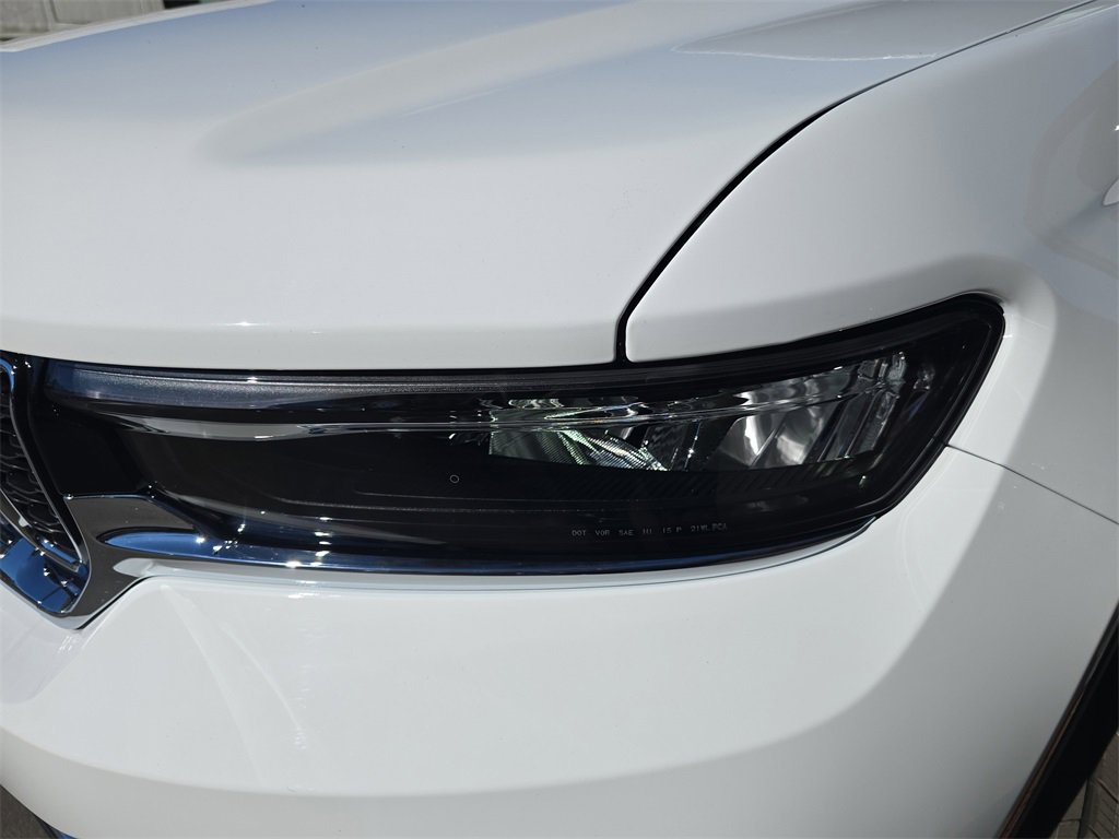 New 2025 Jeep Grand Cherokee Limited image 32