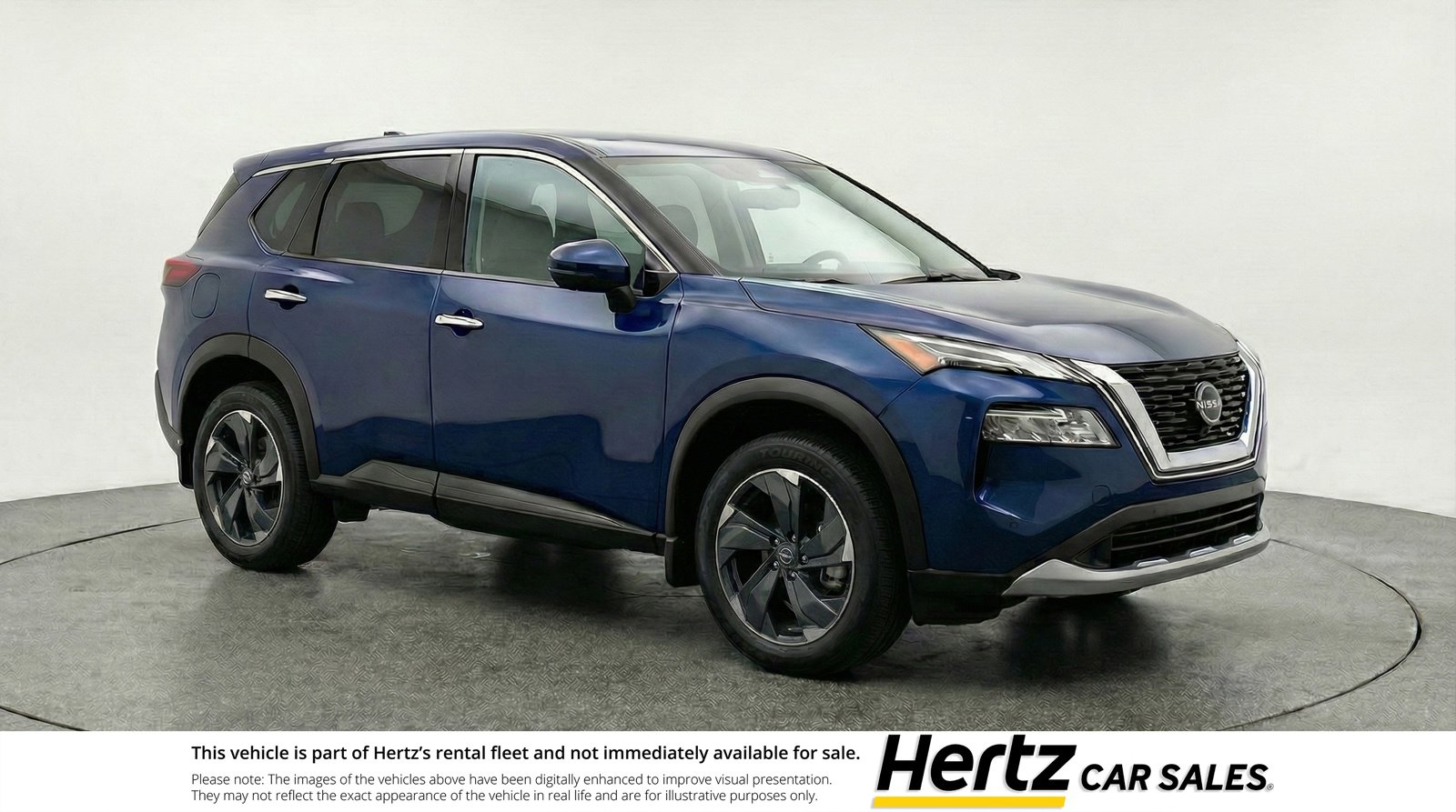 Used 2025 Nissan Rogue SV image 1