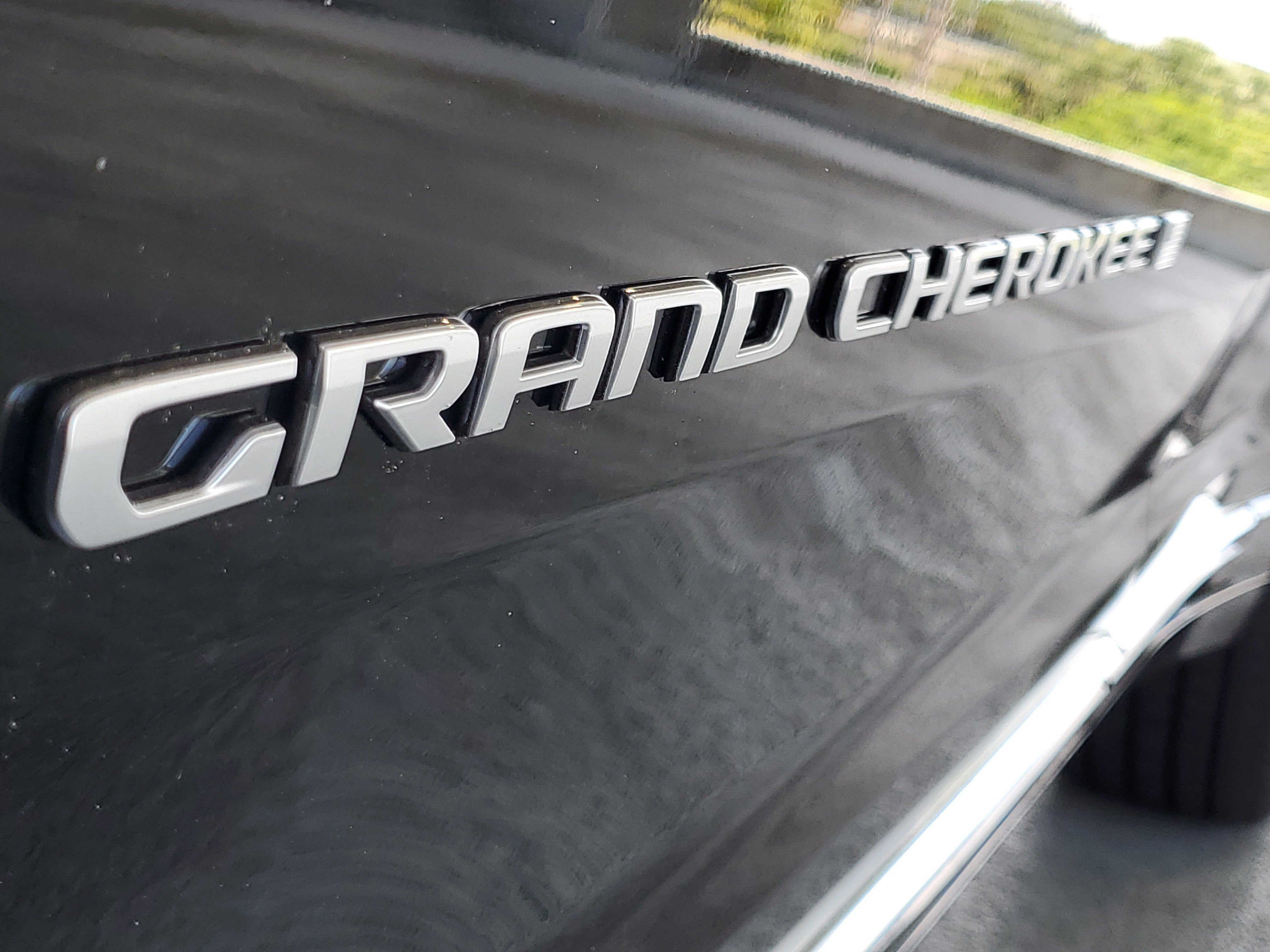 New 2025 Jeep Grand Cherokee Summit AWD/4WD image 5