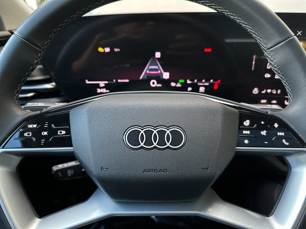 Certified 2025 Audi Q5 Premium w/ Convenience Package AWD/4WD image 32