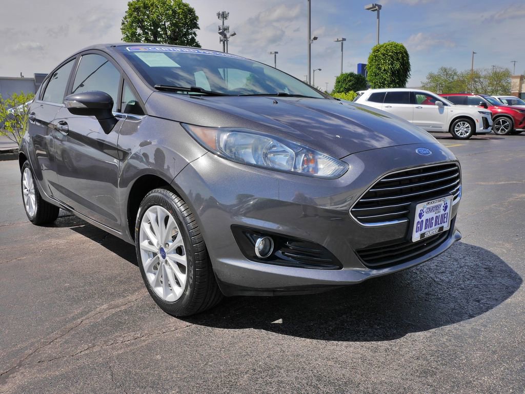Used 2018 Ford Fiesta Titanium FWD image 2