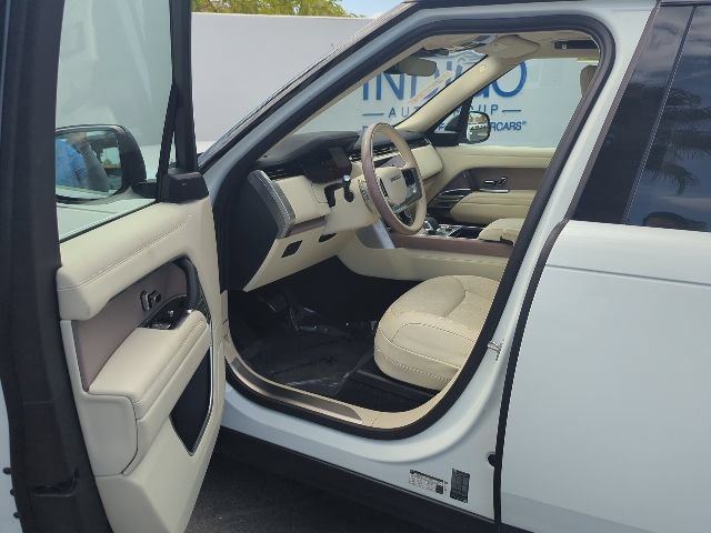 Certified 2023 Land Rover Range Rover SE AWD/4WD image 11