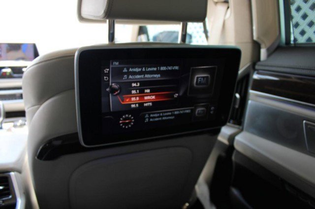 Used 2016 BMW 750i xDrive image 7