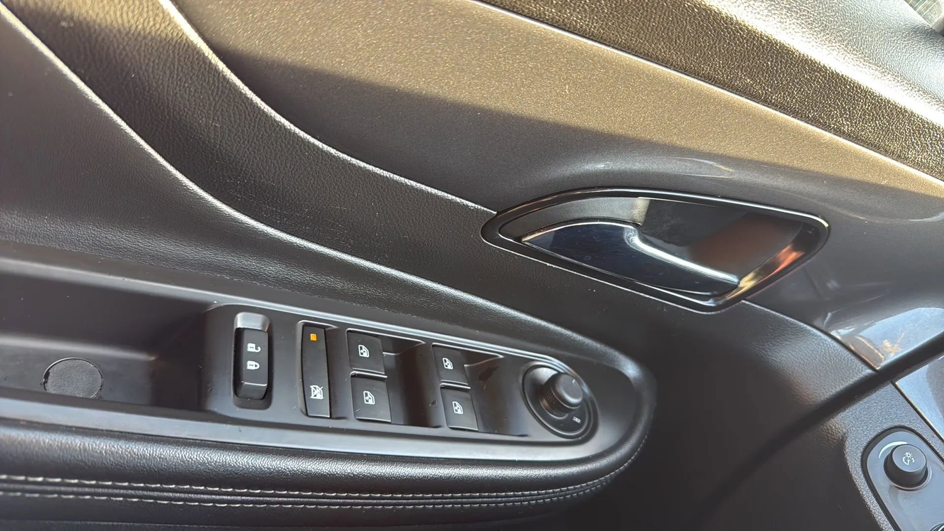 Used 2019 Buick Encore Preferred image 22