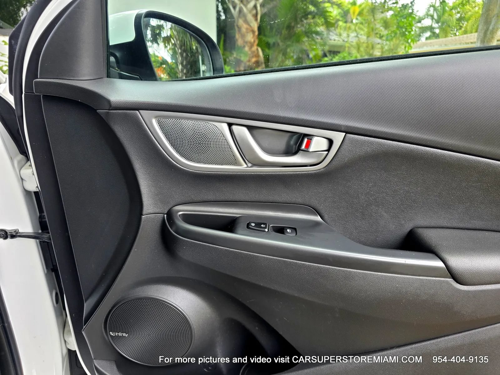 Used 2021 Hyundai Kona Ultimate FWD image 38