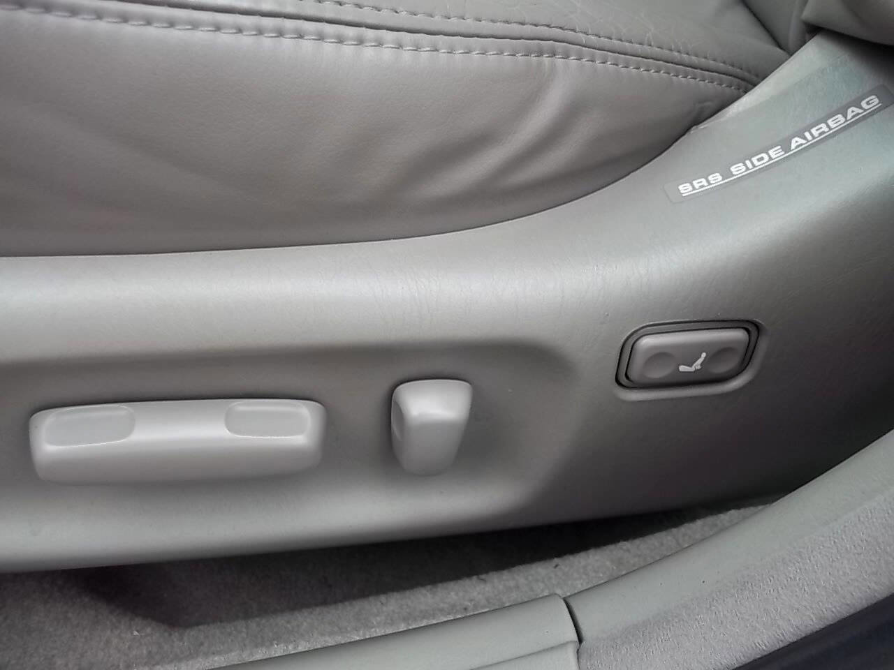 Used 2003 Lexus ES 330 FWD image 15