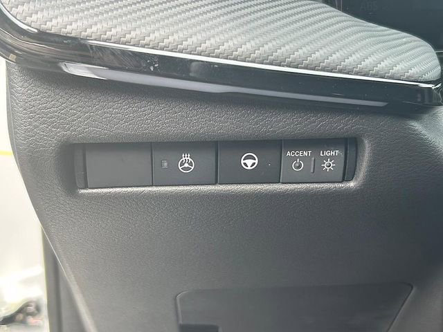 New 2025 Nissan Kicks SR w/ SR Premium Package AWD/4WD image 14