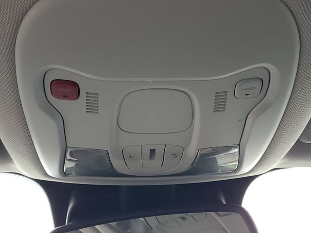 Used 2020 Jeep Renegade Limited AWD/4WD image 28