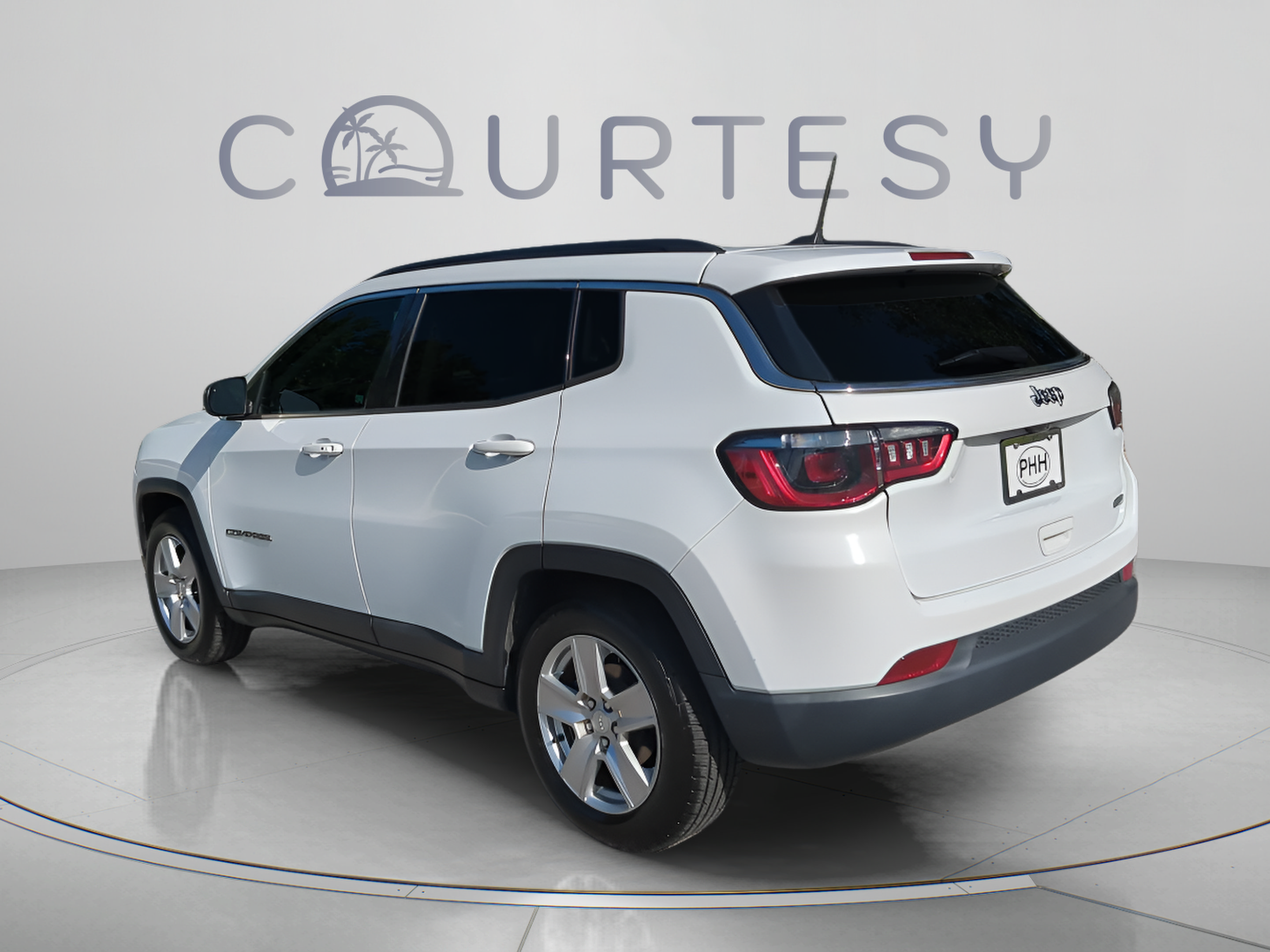 Used 2022 Jeep Compass Latitude FWD image 5