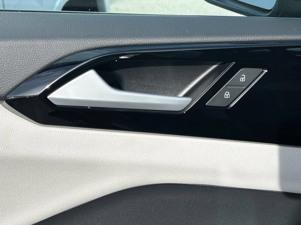 Certified 2026 Volkswagen Taos S FWD image 17