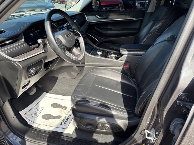 Used 2022 Jeep Grand Cherokee L Limited image 18