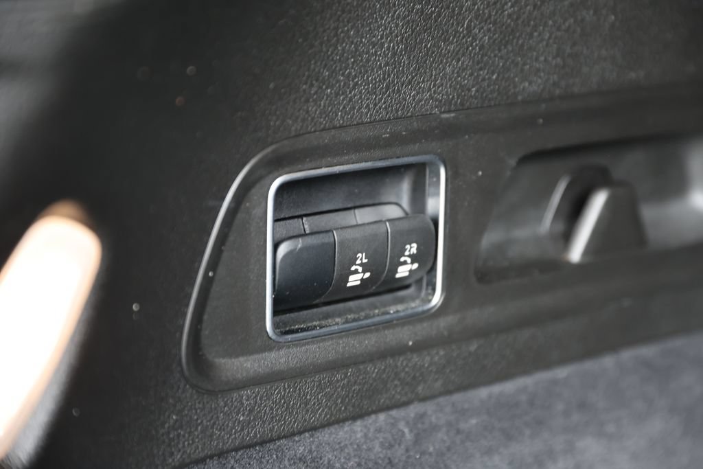 Used 2021 Mercedes-Benz GLS 450 4MATIC image 12