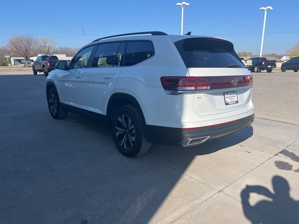 Used 2025 Volkswagen Atlas SE image 7