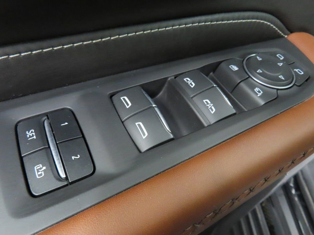 Used 2023 GMC Yukon Denali Ultimate w/ LPO, Floor Liner Package AWD/4WD image 72