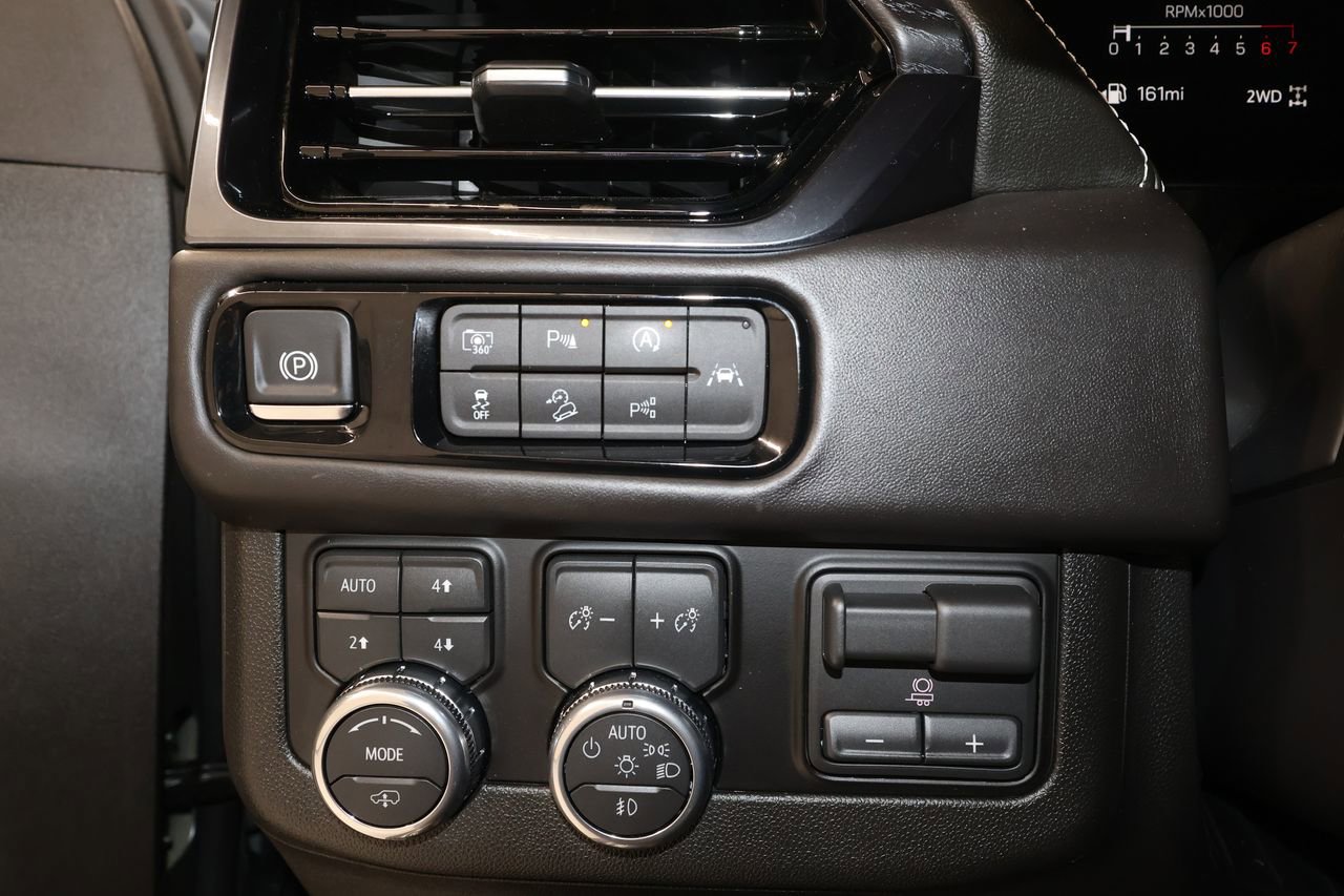 Certified 2026 GMC Yukon AT4 Ultimate image 11
