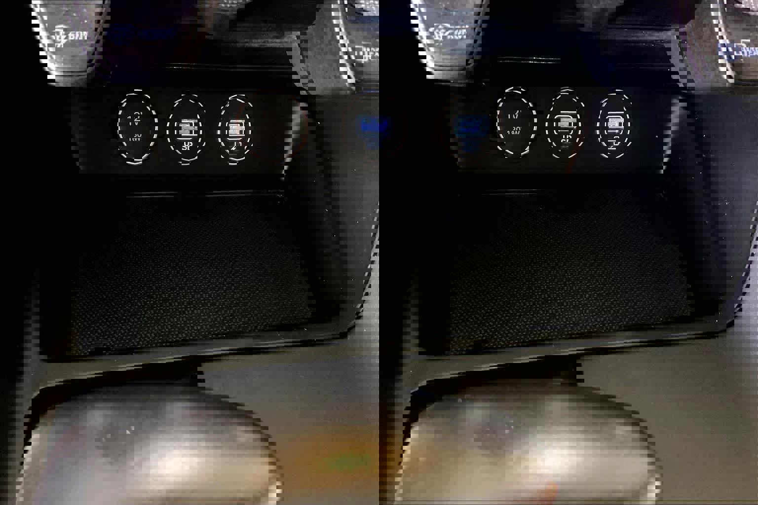 Used 2022 Genesis G70 2.0T image 34