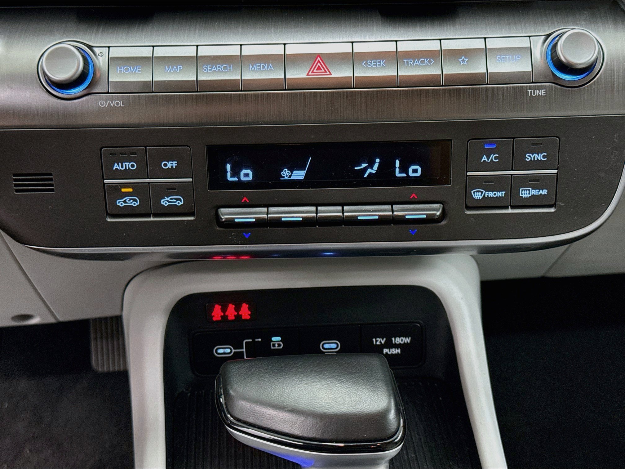Used 2025 Hyundai Kona SEL FWD image 23