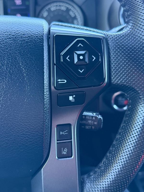 Used 2019 Toyota Tacoma TRD Off-Road image 31