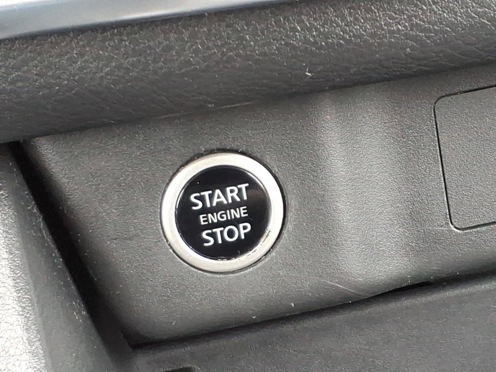 Certified 2023 Nissan Rogue SV AWD/4WD image 14