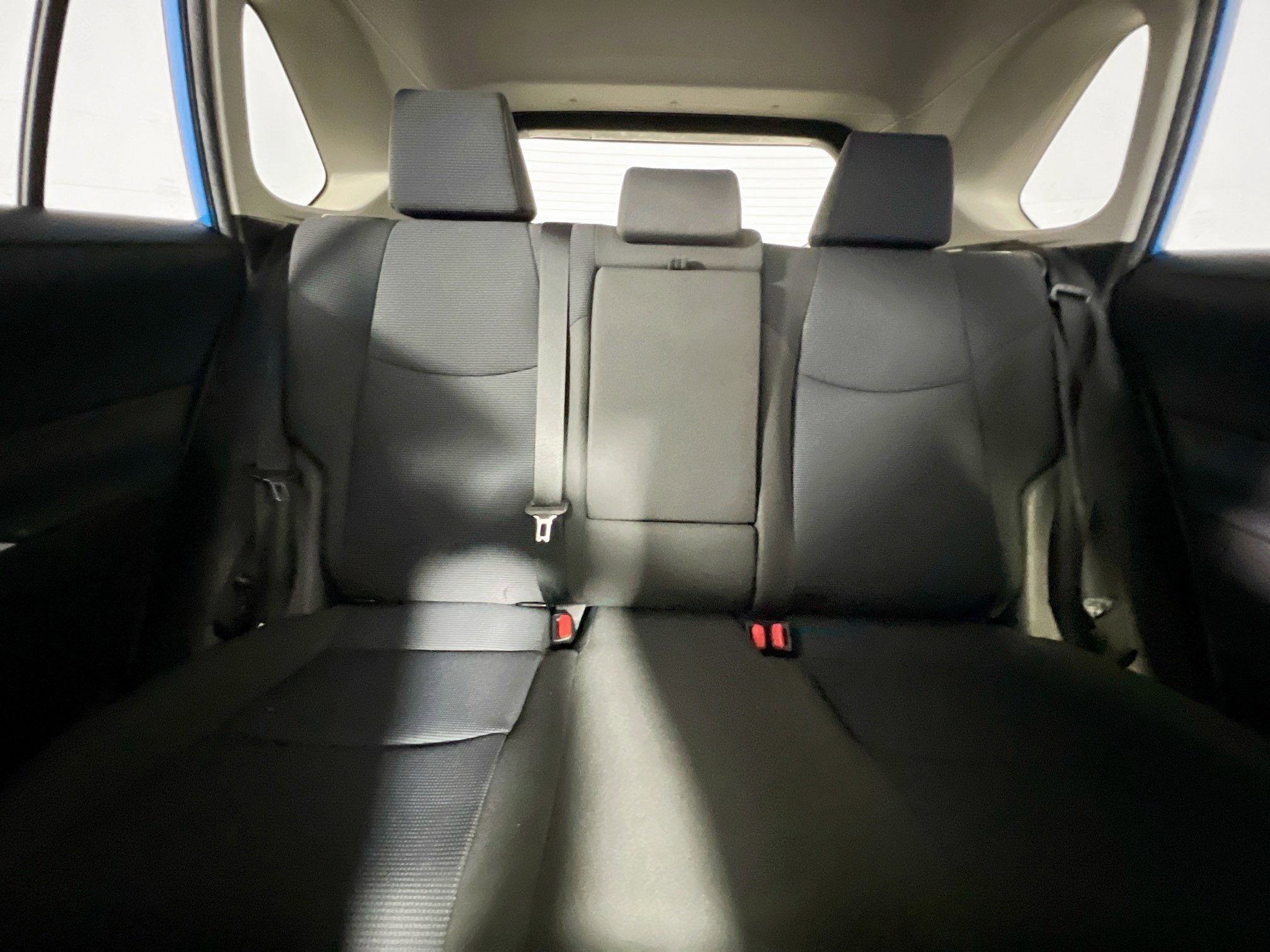 Used 2020 Toyota RAV4 LE image 32