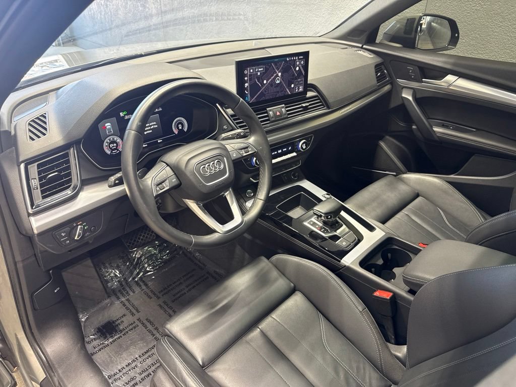 Used 2023 Audi Q5 2.0T Premium Plus w/ Premium Plus Package AWD/4WD image 14