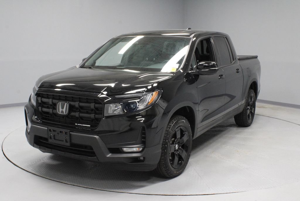 Used 2025 Honda Ridgeline Black Edition image 6