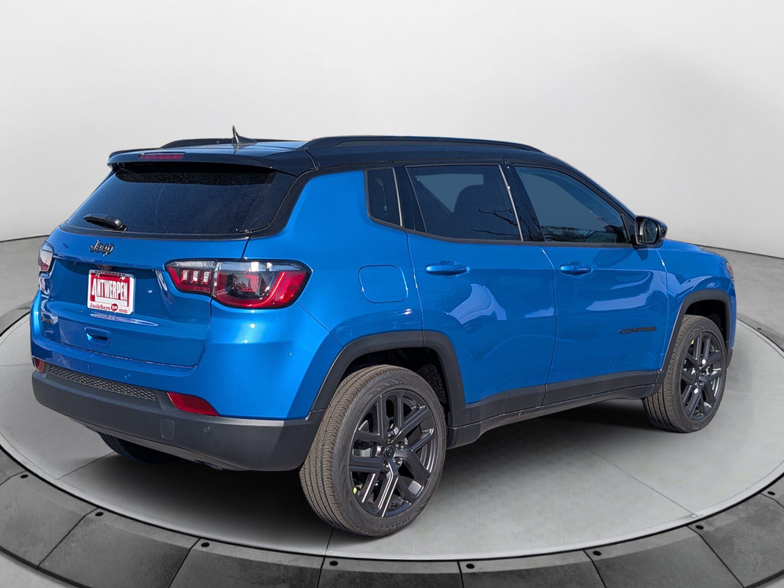 New 2026 Jeep Compass Limited w/ Sun, Sound & Navigation Group AWD/4WD image 3
