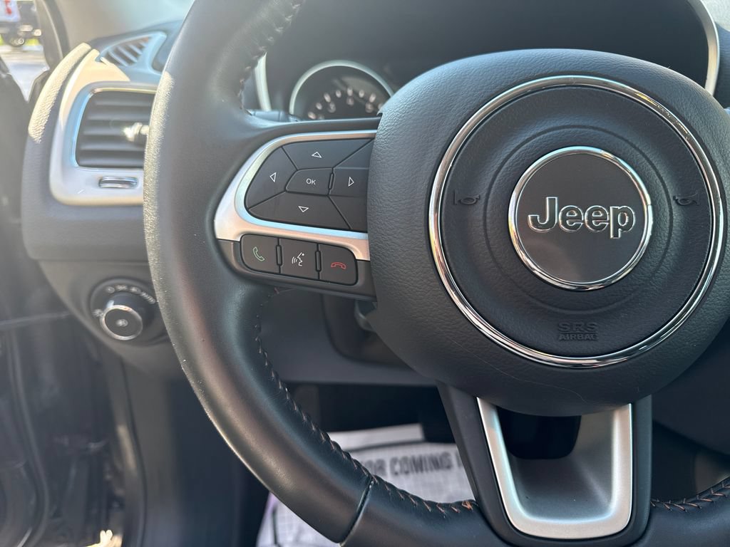Used 2019 Jeep Compass Latitude AWD/4WD image 12