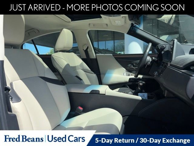 Used 2023 Lexus ES 350 w/ Premium Package FWD image 16