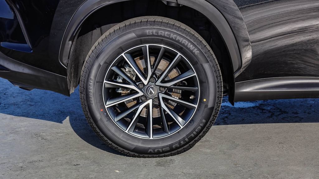 Used 2022 Lexus NX 350h AWD image 11