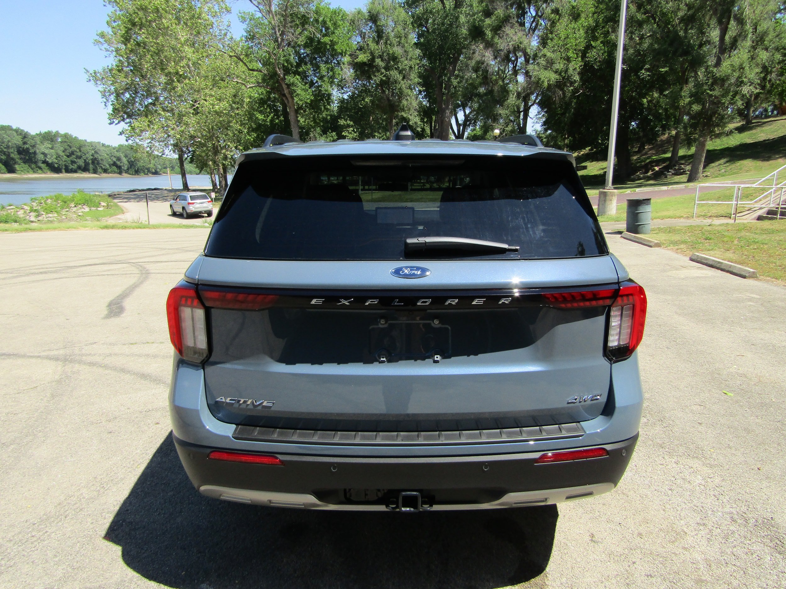 New 2026 Ford Explorer Active w/ Active Comfort Package AWD/4WD image 3