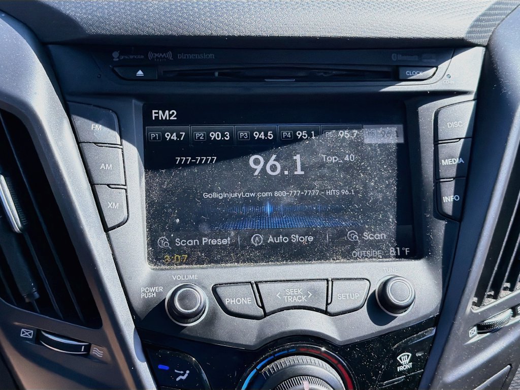 Used 2016 Hyundai Veloster Turbo FWD image 11
