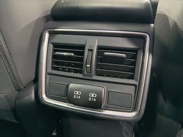 Used 2023 Subaru Forester Premium AWD/4WD image 33