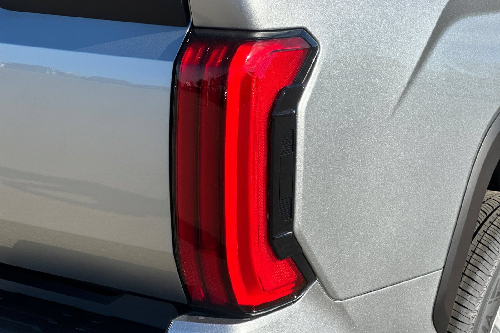 New 2026 Toyota Tundra SR5 AWD/4WD image 31