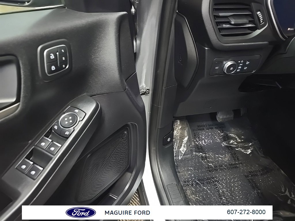 Used 2022 Ford Escape SEL w/ Technology Package image 31