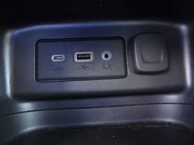 Used 2024 Chevrolet Equinox LT AWD/4WD image 29