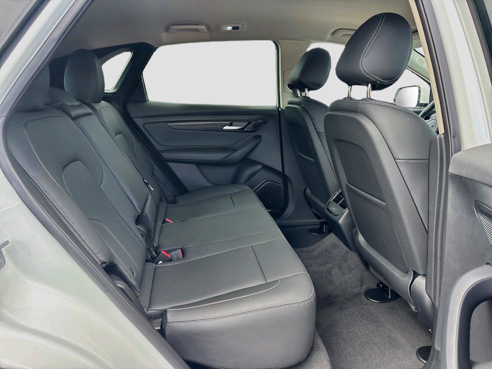 New 2027 VinFast VF 8 Eco AWD/4WD image 26
